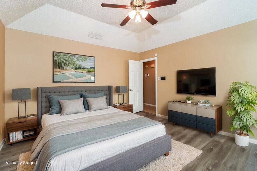 Building Photo - 4900 Barberry Dr