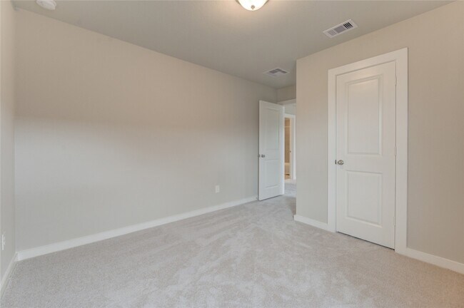 Building Photo - 6607 Arabella Lakes Dr