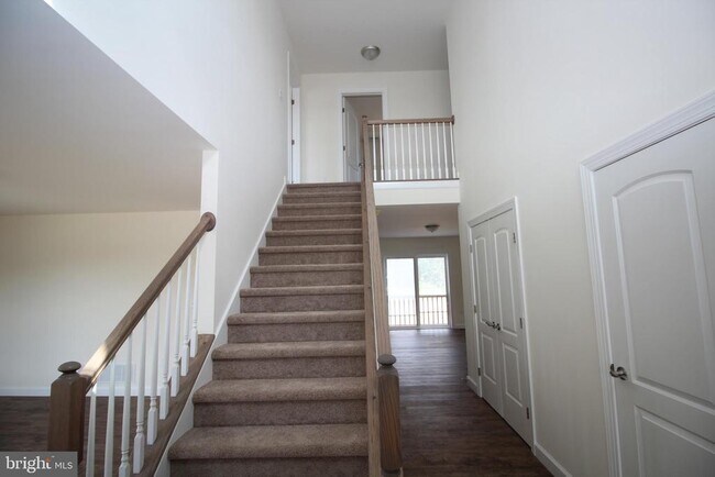 Building Photo - 83 Cherry Blossom Ct