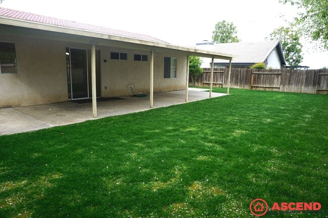 Building Photo - Beautiful home located in the Northwest!