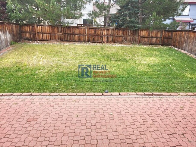 Building Photo - 4759 Waldenwood Dr