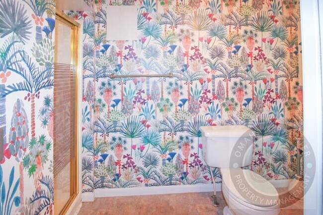 Building Photo - Move In Special  $600.00 off the Deposit!!...