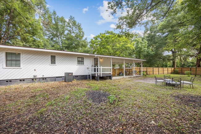 Building Photo - High Springs 3BR House