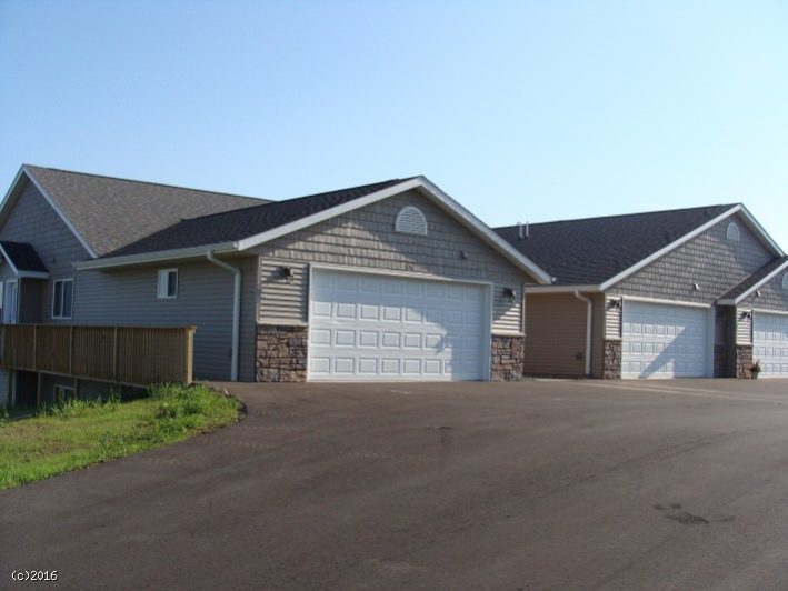 Building Photo - 3231 Old Orchard Rd