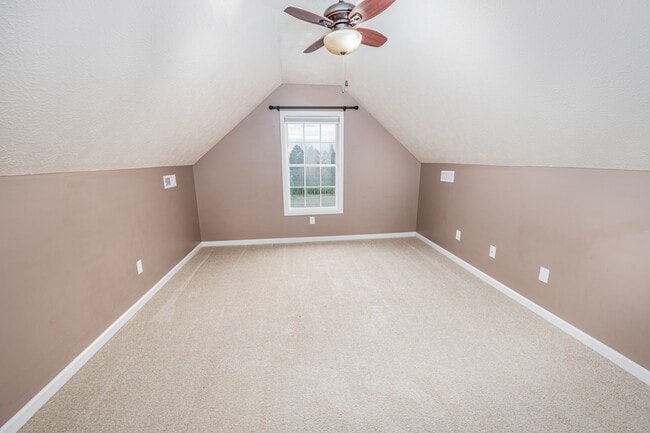 Building Photo - 910 Gum Branch Ct