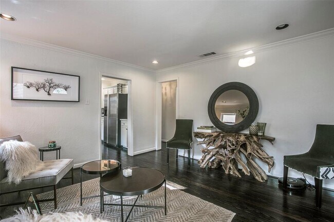 Building Photo - 4559 Elsby Ave