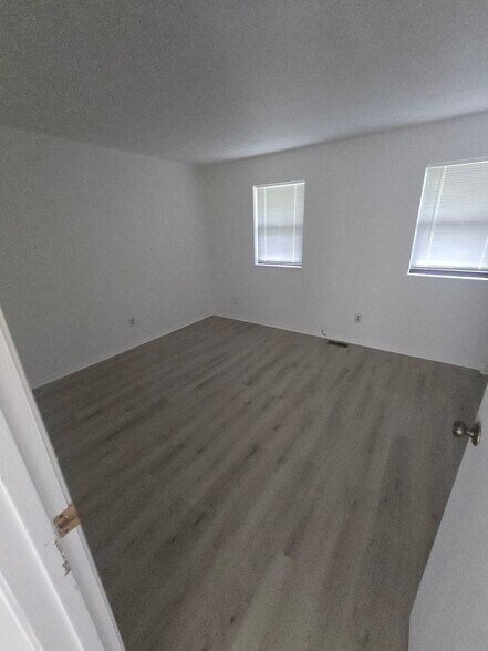 Building Photo - 6972-6996-6996 Joseph Dr