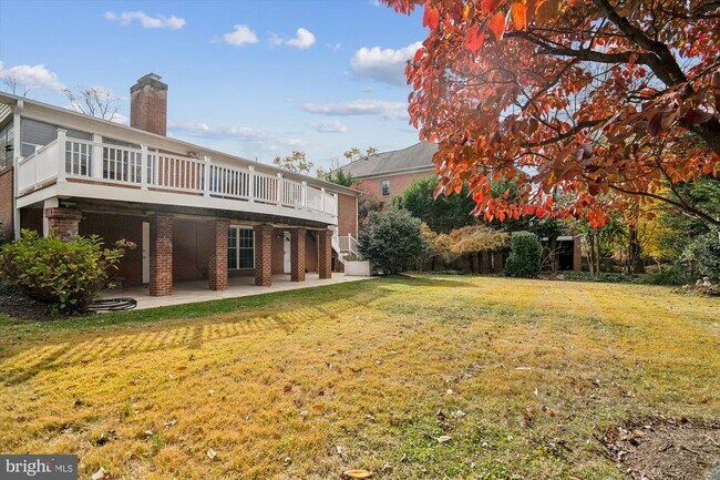 Building Photo - 5813 Midhill St