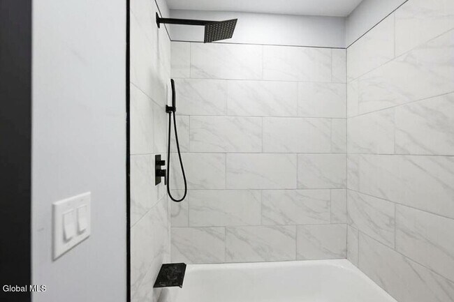 Building Photo - 1368 Central Ave