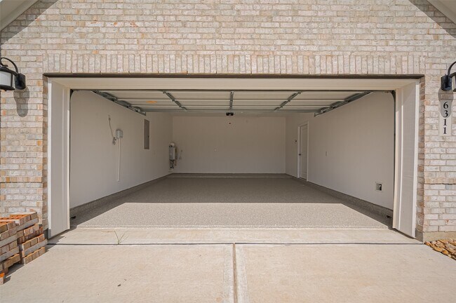 Building Photo - 6311 Serenity Terrace Dr