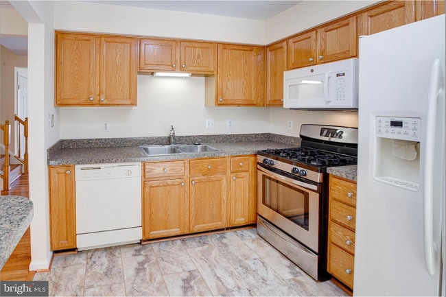 Building Photo - 12758 Silvia Loop