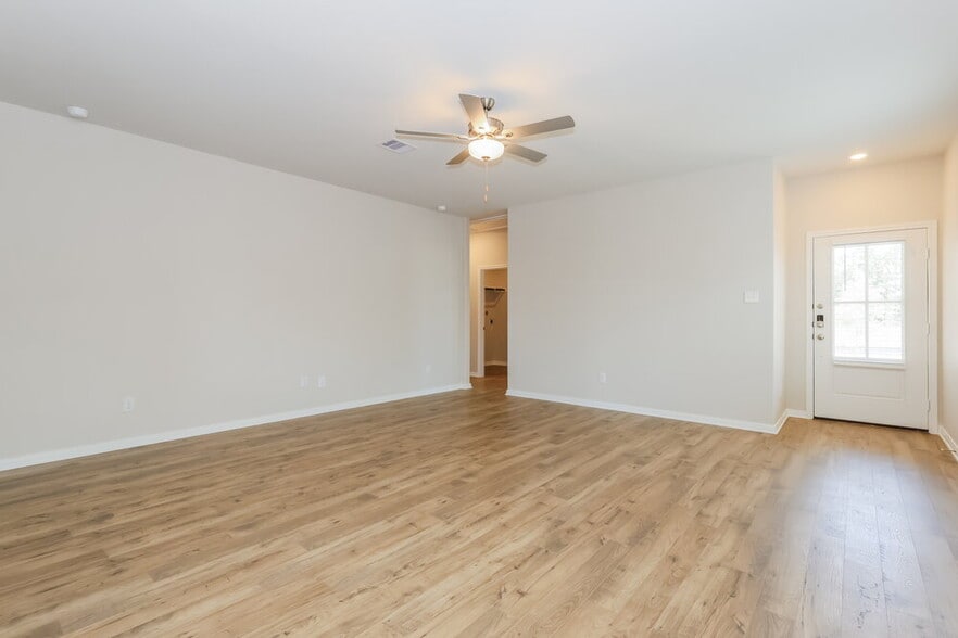 Building Photo - 15574 Caramel Spgs Dr