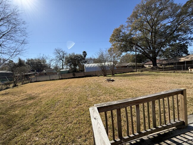 Building Photo - 7765 Coburn Dr