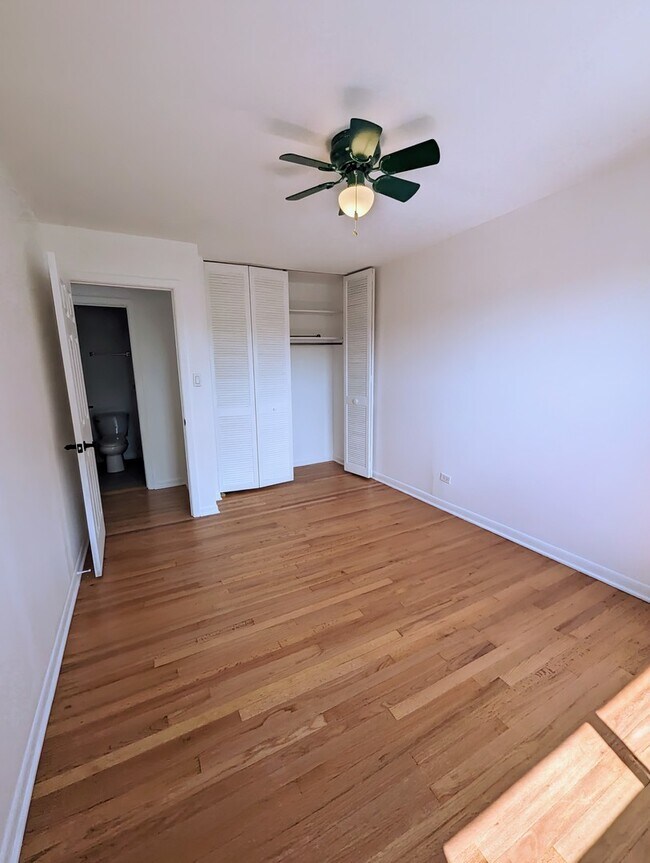 Building Photo - 8557 N National Ave