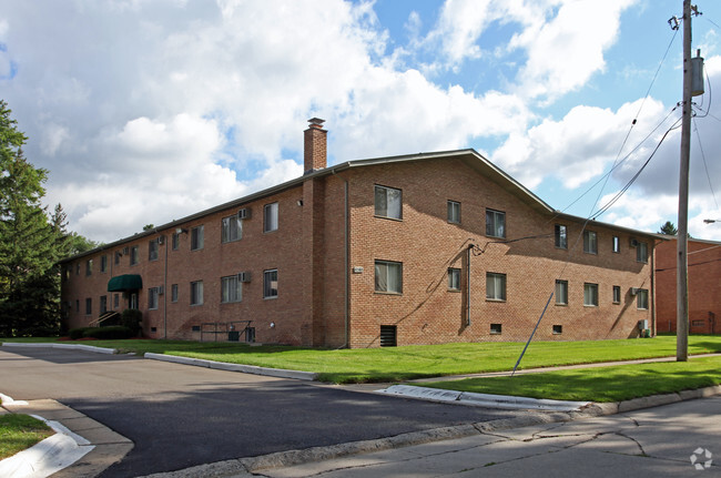 Primary Photo - Plymouth House Apartments