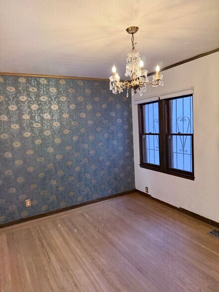 Dining Room - 615 21st St