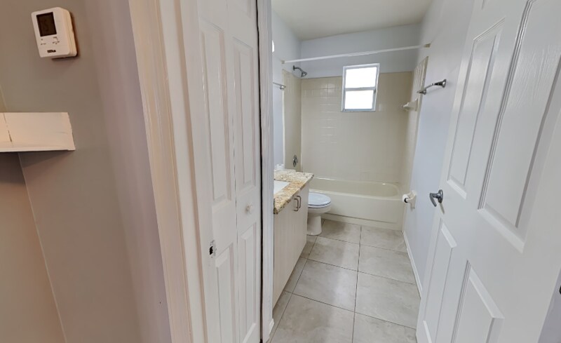 Building Photo - 1118 Vista Palma Way