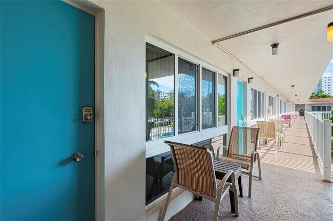 Building Photo - 3225 NE 16th St