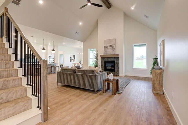 Building Photo - 2101 Dax Ln
