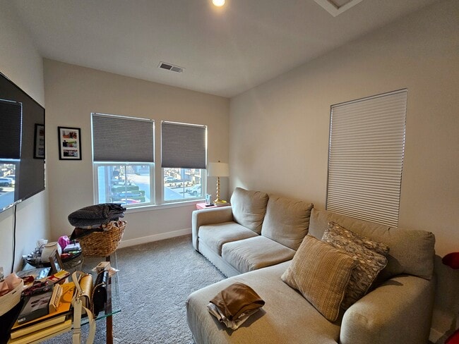 Building Photo - 15 Stinson Rd