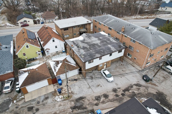 Building Photo - 12510 Vincennes Rd