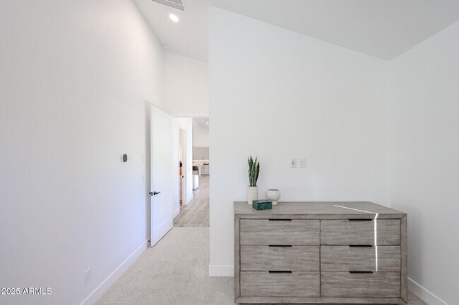 Building Photo - 6329 N 10th Dr