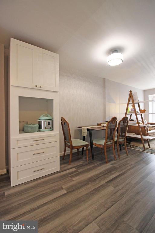 Building Photo - 4236 Bordolino Dr