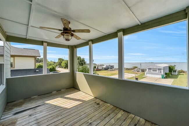 Building Photo - 2507 Bay Oaks Harbor Dr