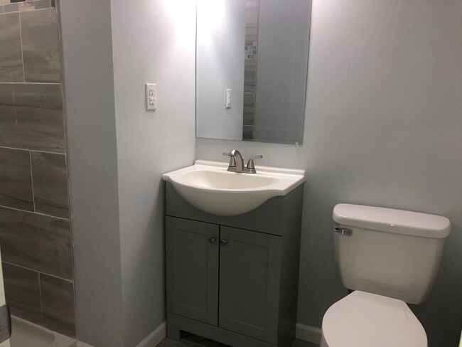 Building Photo - Updated Brick Ranch Conveniently Located