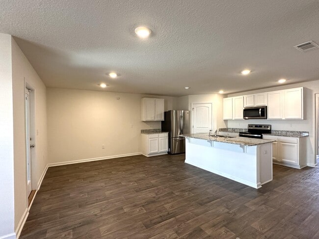 Building Photo - 1046 Limpkin St