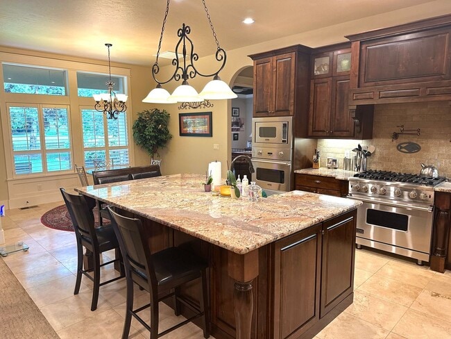 Building Photo - Exquisite Corrente Bello Home in Eagle