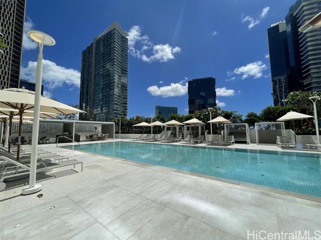 Building Photo - 1000 Auahi St