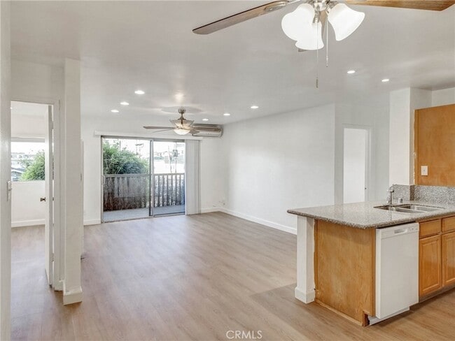 Building Photo - 4727 W 147th St