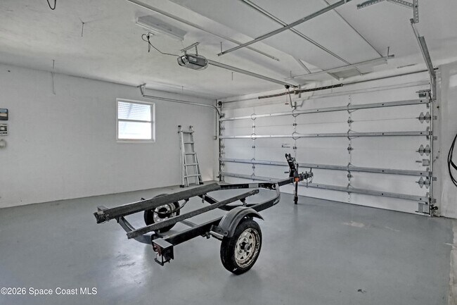 Building Photo - 410 Sparrow Dr