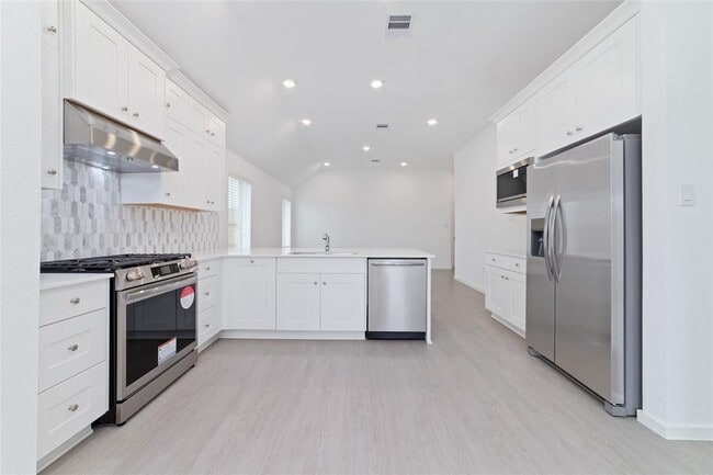 Building Photo - 26802 Tree Mallow Dr