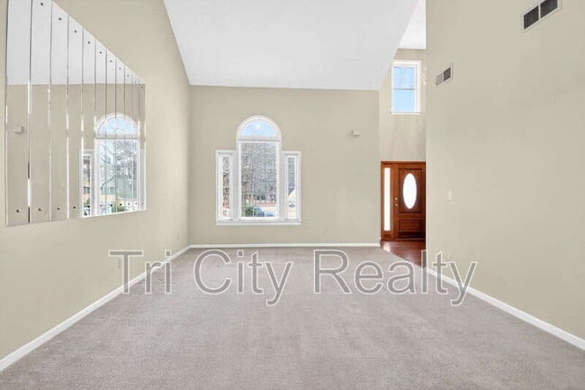 Building Photo - 404 Topaz Trail