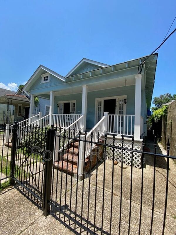 Building Photo - 1928 Burdette St