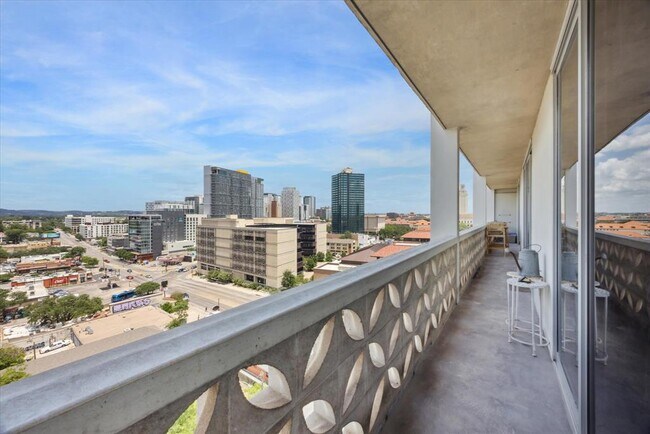 Building Photo - 1801 Lavaca St
