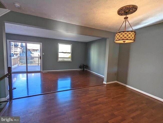 Building Photo - 306 Fleece Flower Dr