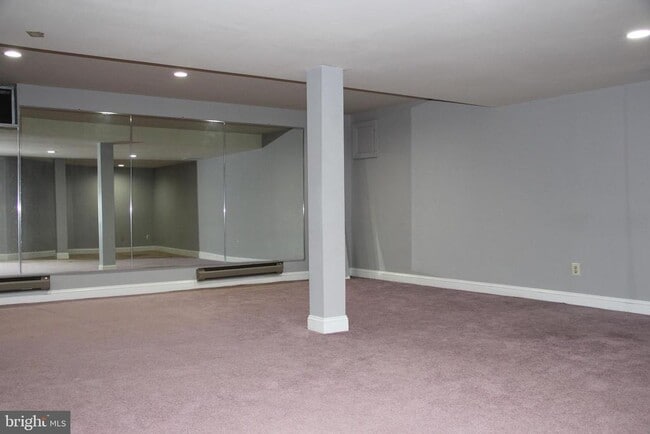 Building Photo - 88 Highpoint Dr