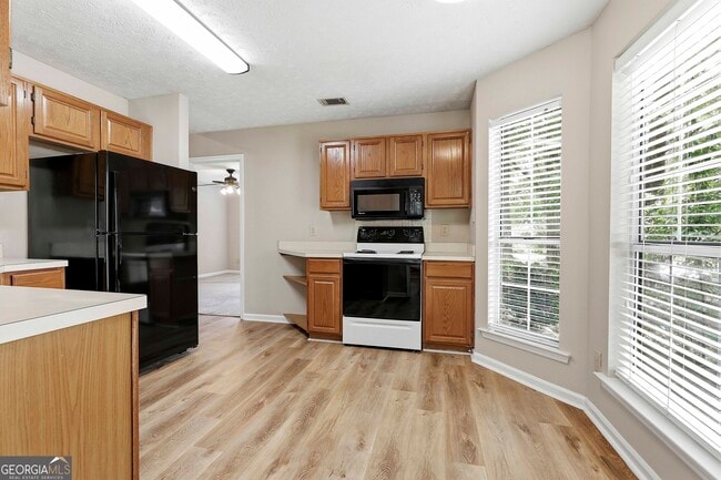 Building Photo - 518 Longwood Ln