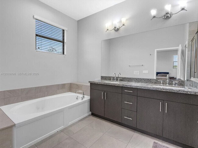 Building Photo - 4920 Whispering Way