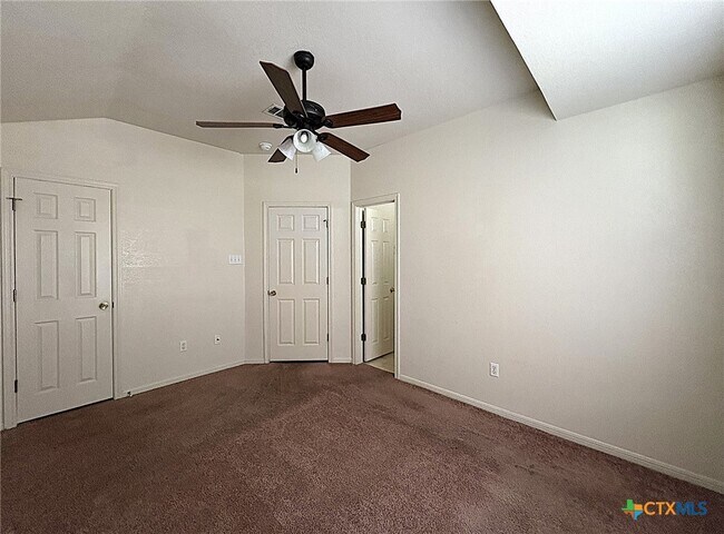 Building Photo - 1002 W Avenue B