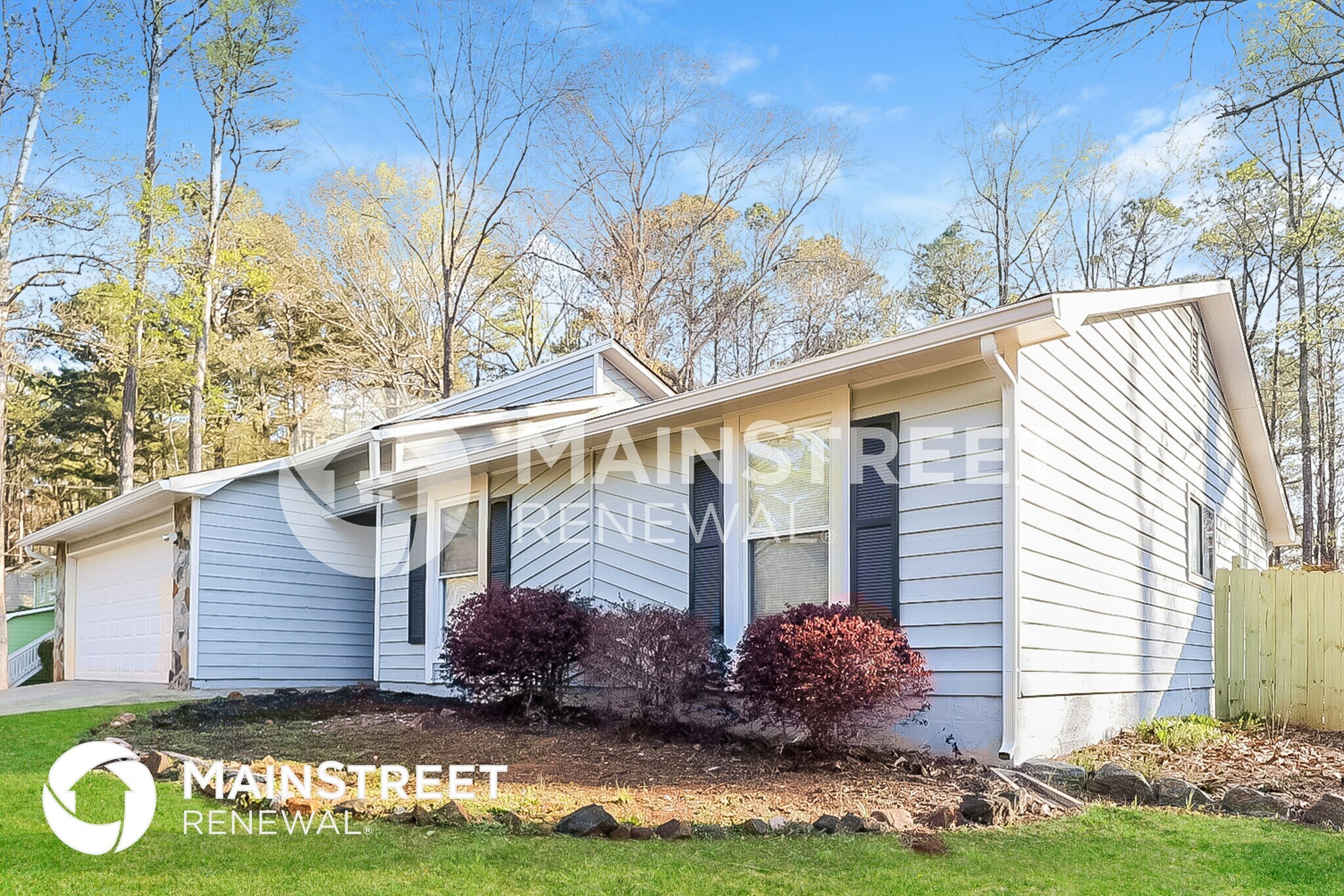 Building Photo - 3376 Deshong Dr SW
