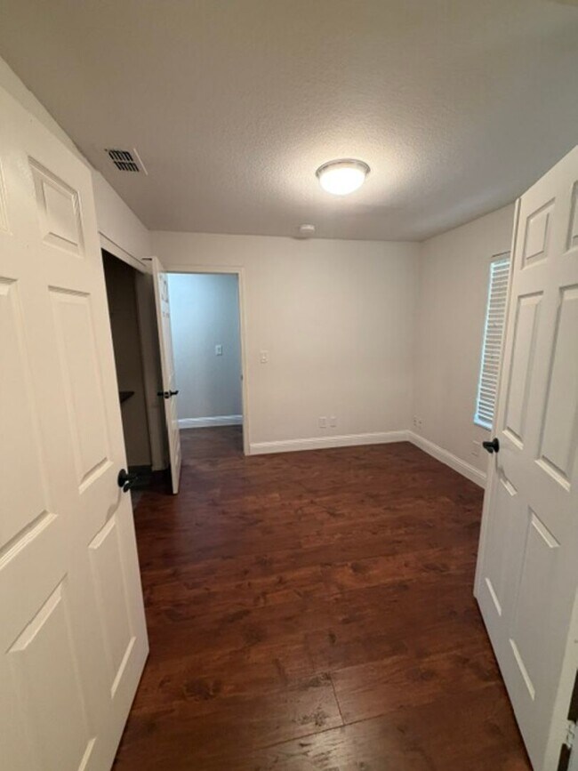 Building Photo - 5211 Moonlight Way