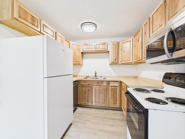 Building Photo - 2663 S Turner St