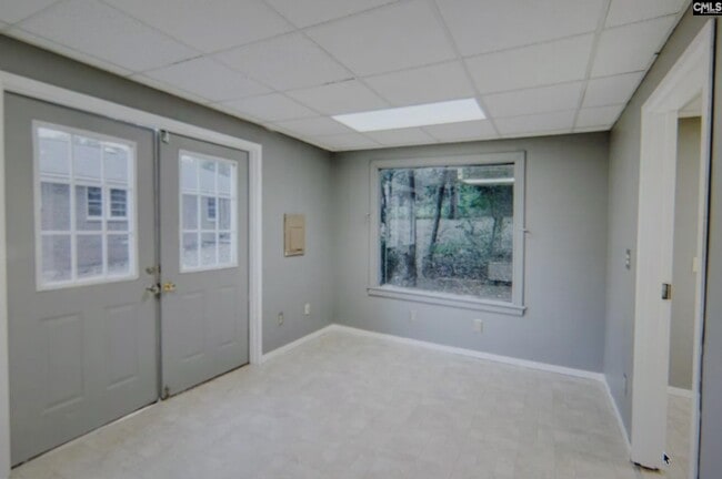 Building Photo - 2475 Drexel Dr