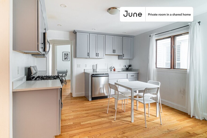 Building Photo - Room in Shared 6 bed/2 bath home in Somerville