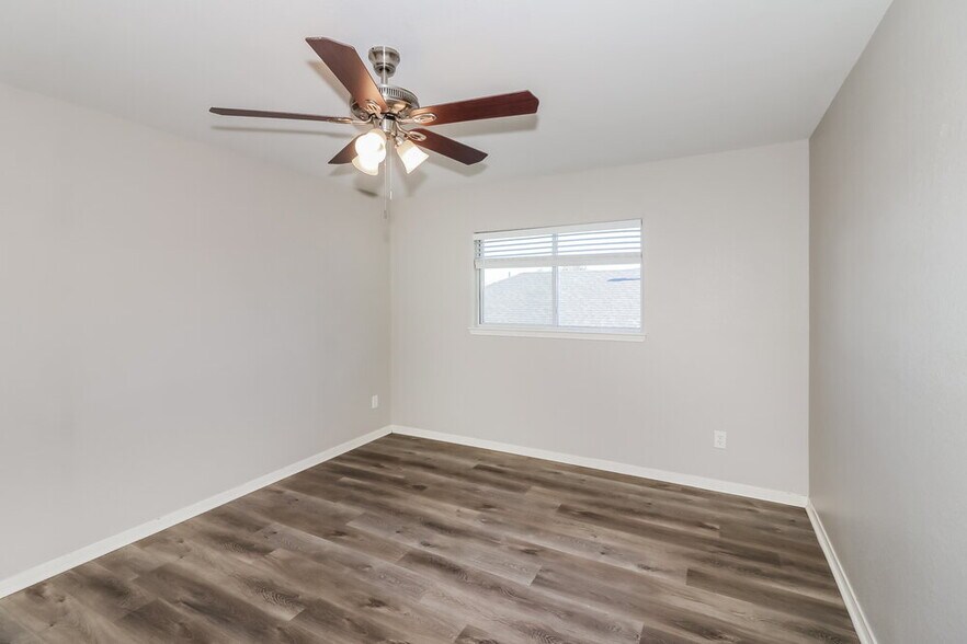 Building Photo - 1134 Desert Oasis Ln