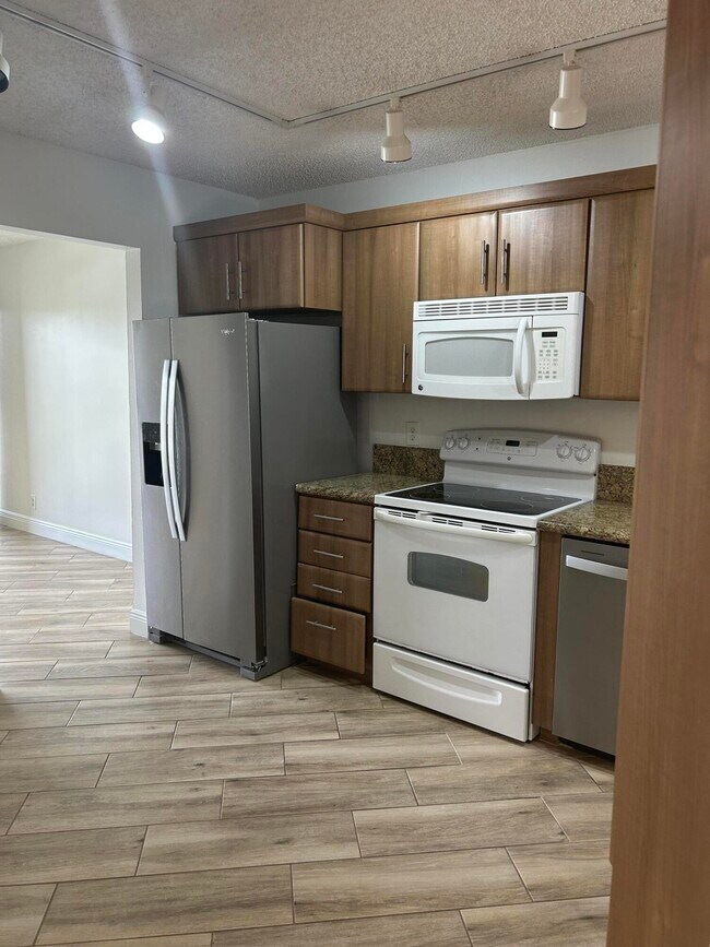 Building Photo - 5751 Camino Del Sol